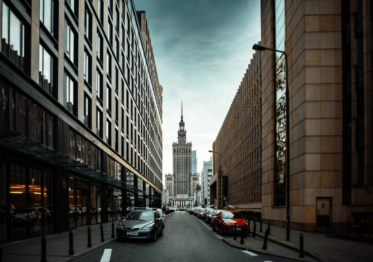 Operat szacunkowy w Warszawie – kluczowy dokument na stołecznym rynku nieruchomości